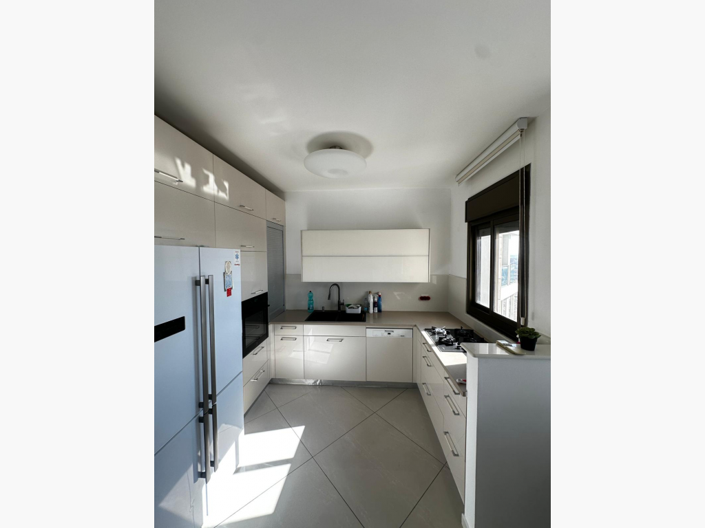 Photo 4-rishon-315.jpg 7