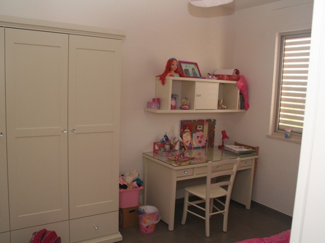 Photo 1-even-yehouda-chambre2.jpg 19