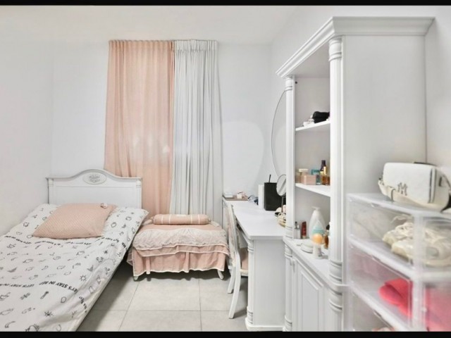 Photo chambre4.jpeg 13